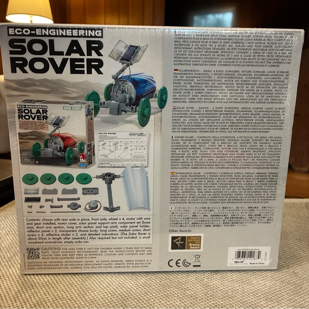 Green Science  Eco-Engineering Solar Rover Kit (NEW) - Picture 2 of 12